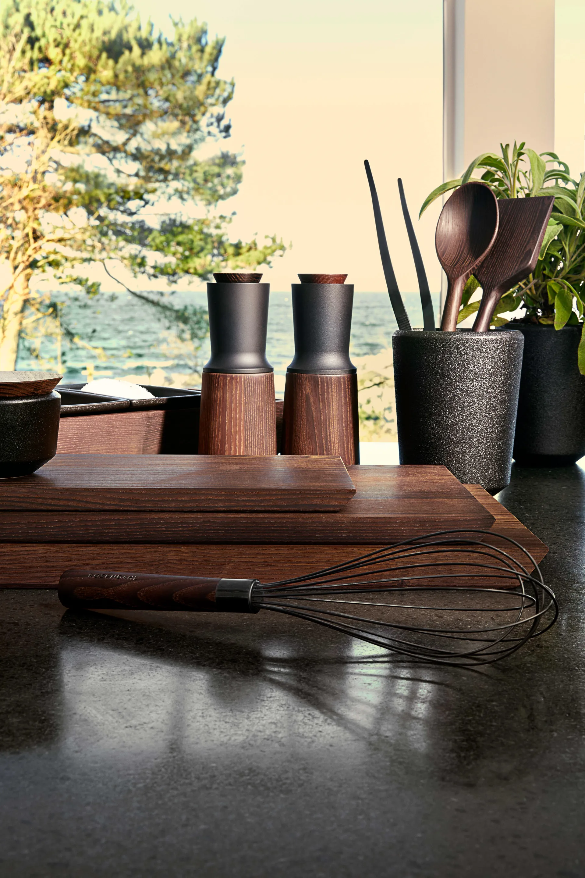 Rå stekepinsett, Stål Rosendahl