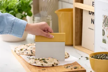 Emma deigskjærer stål - Curry - Rosti