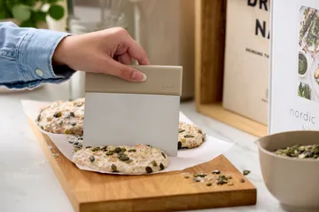 Emma deigskjærer stål - Humus - Rosti