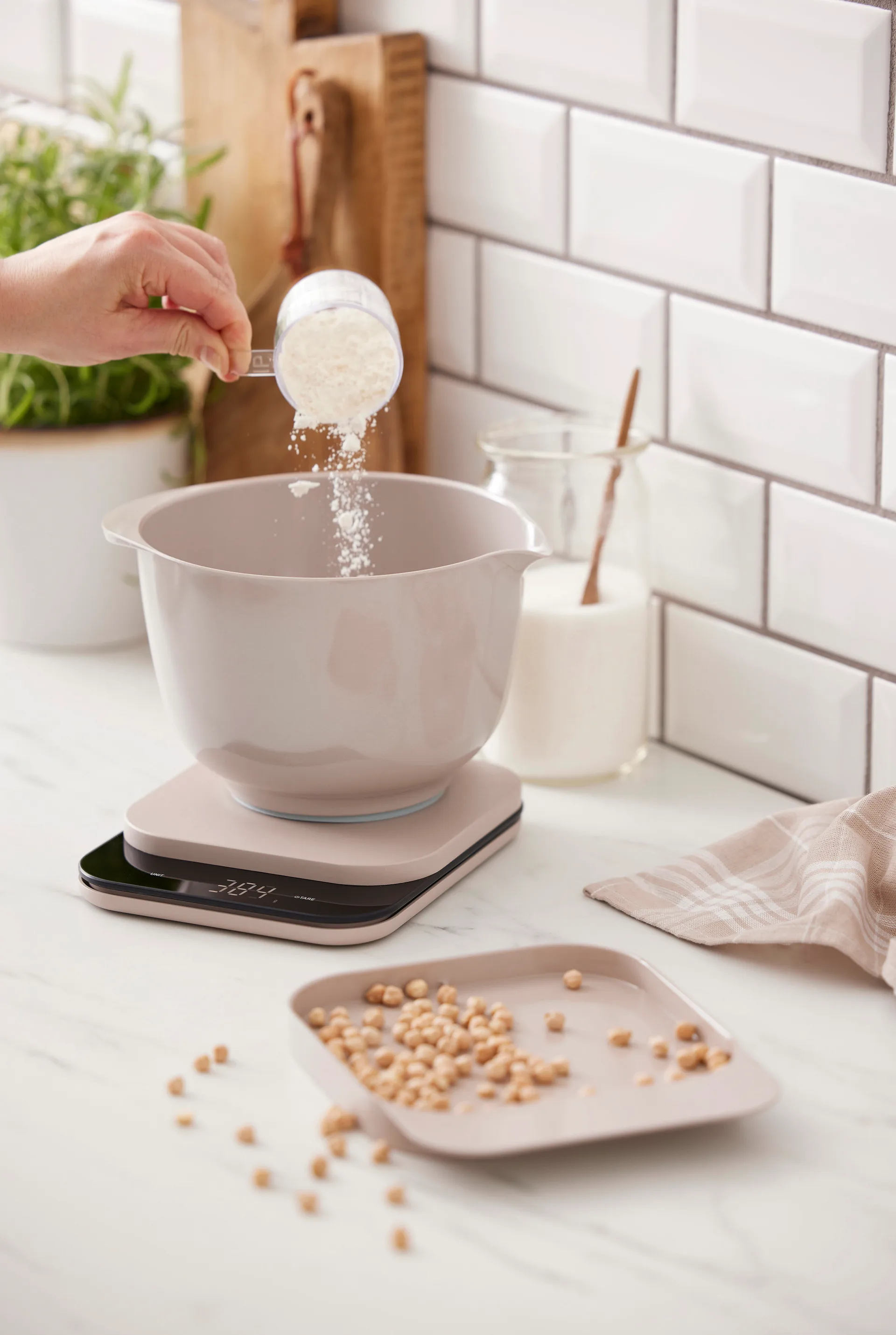 Mensura kjøkkenvekt, Humus Rosti