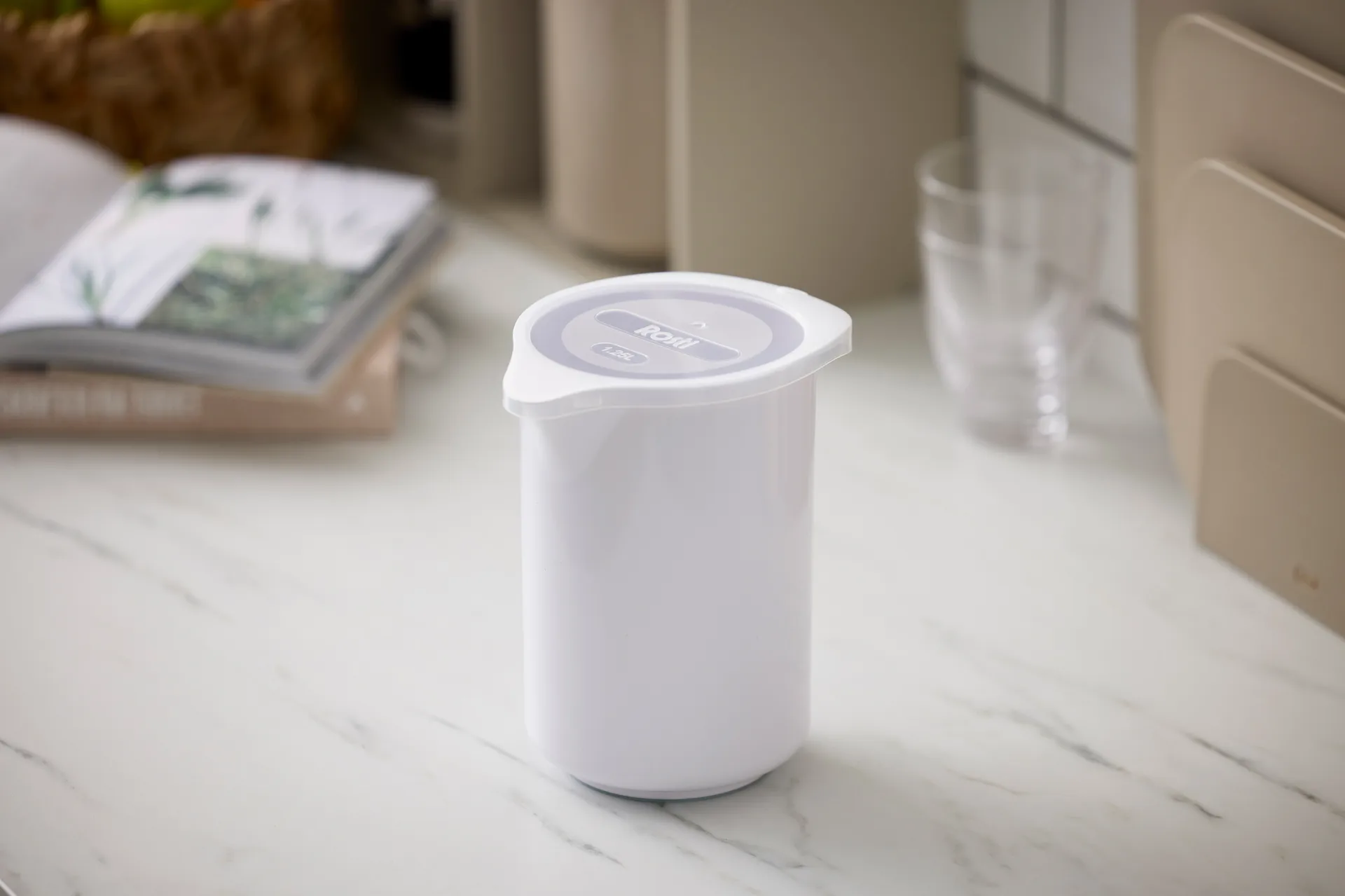 NEW Classic miksekanne med lokk, Hvit, 1,25 liter Rosti