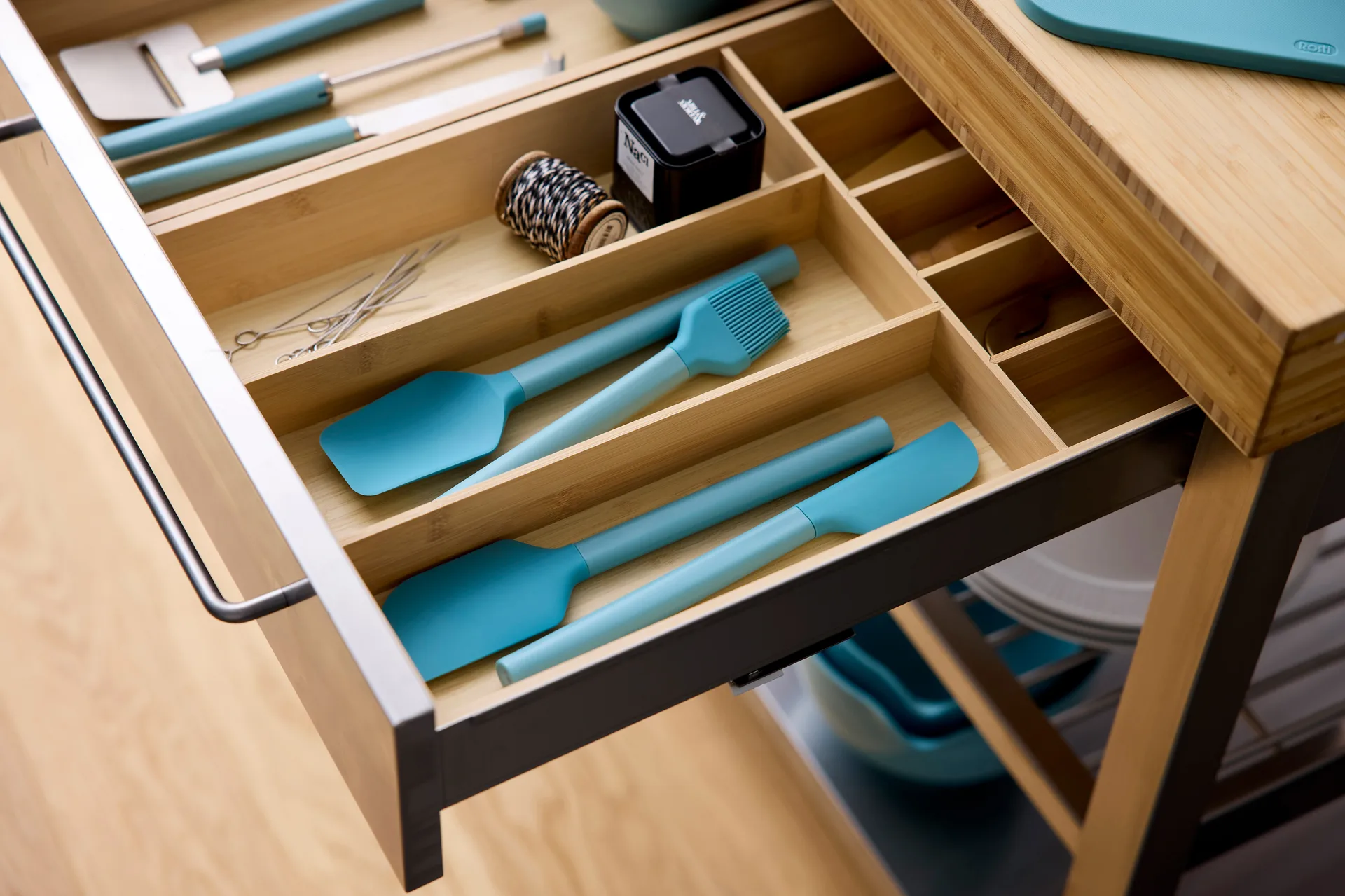 Rosti Emma slikkepotskje, Nordic green Rosti