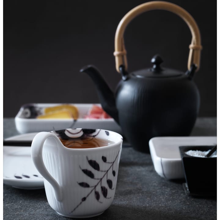 Black Fluted Mega kopp med høy hank, 33 cl Royal Copenhagen