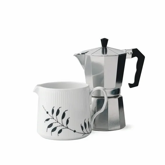 Black Fluted Mega svart moderne kanne, 70 cl Royal Copenhagen