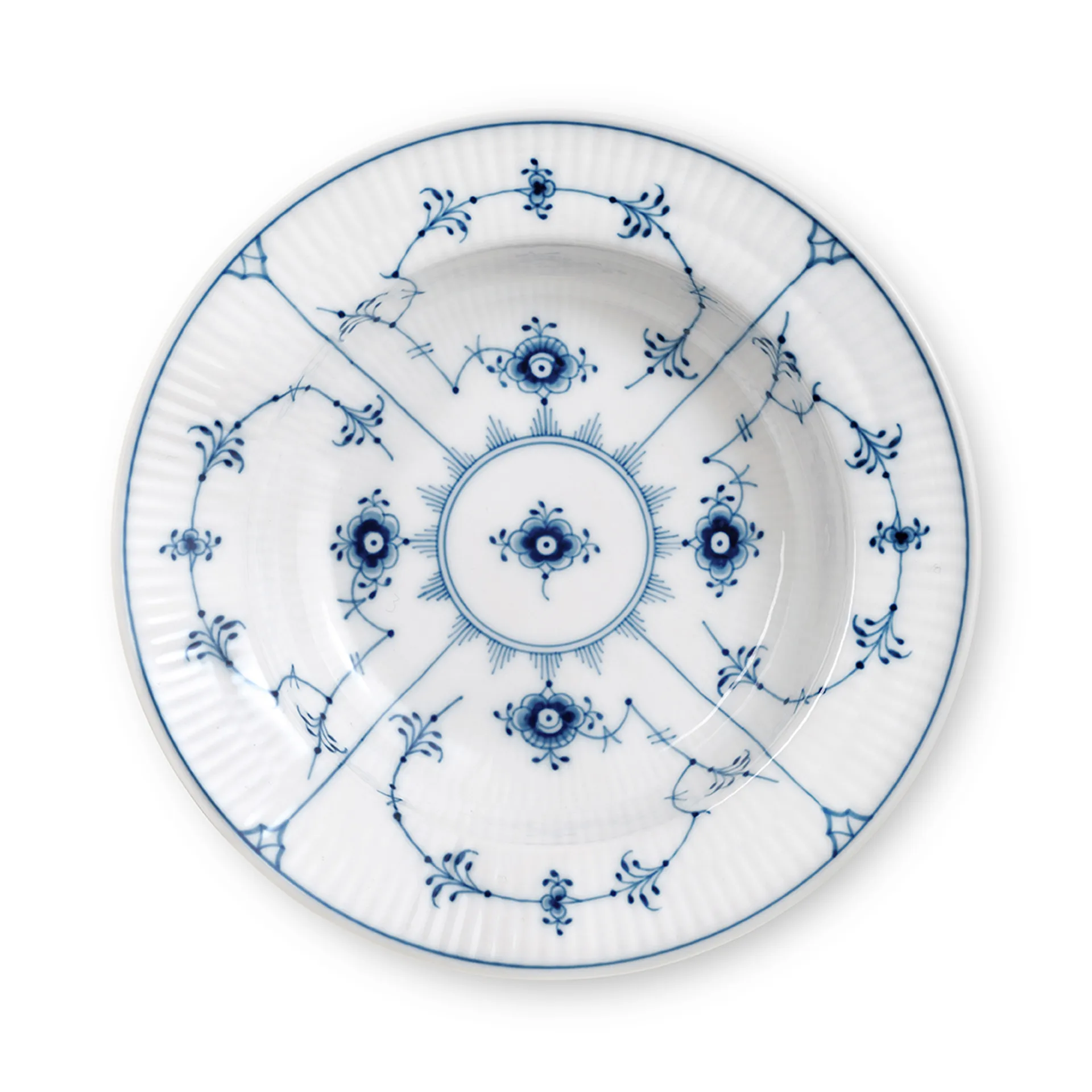 Musselmalet riflet dyp tallerken med kant, Ø17 cn Royal Copenhagen