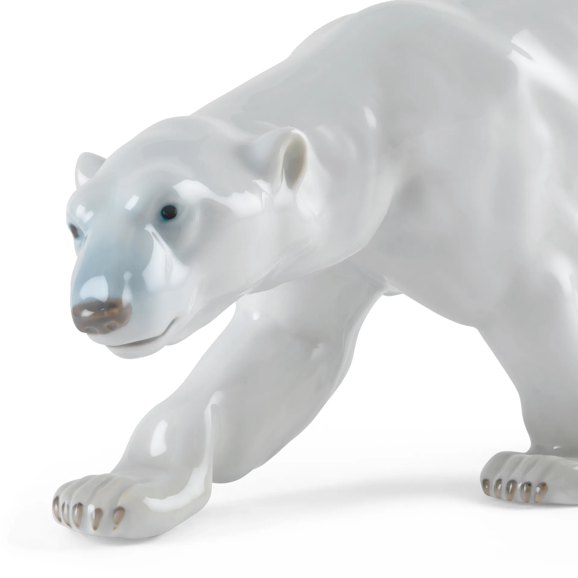 Royal Copenhagen dekorasjon gående isbjørn, 14 cm Royal Copenhagen