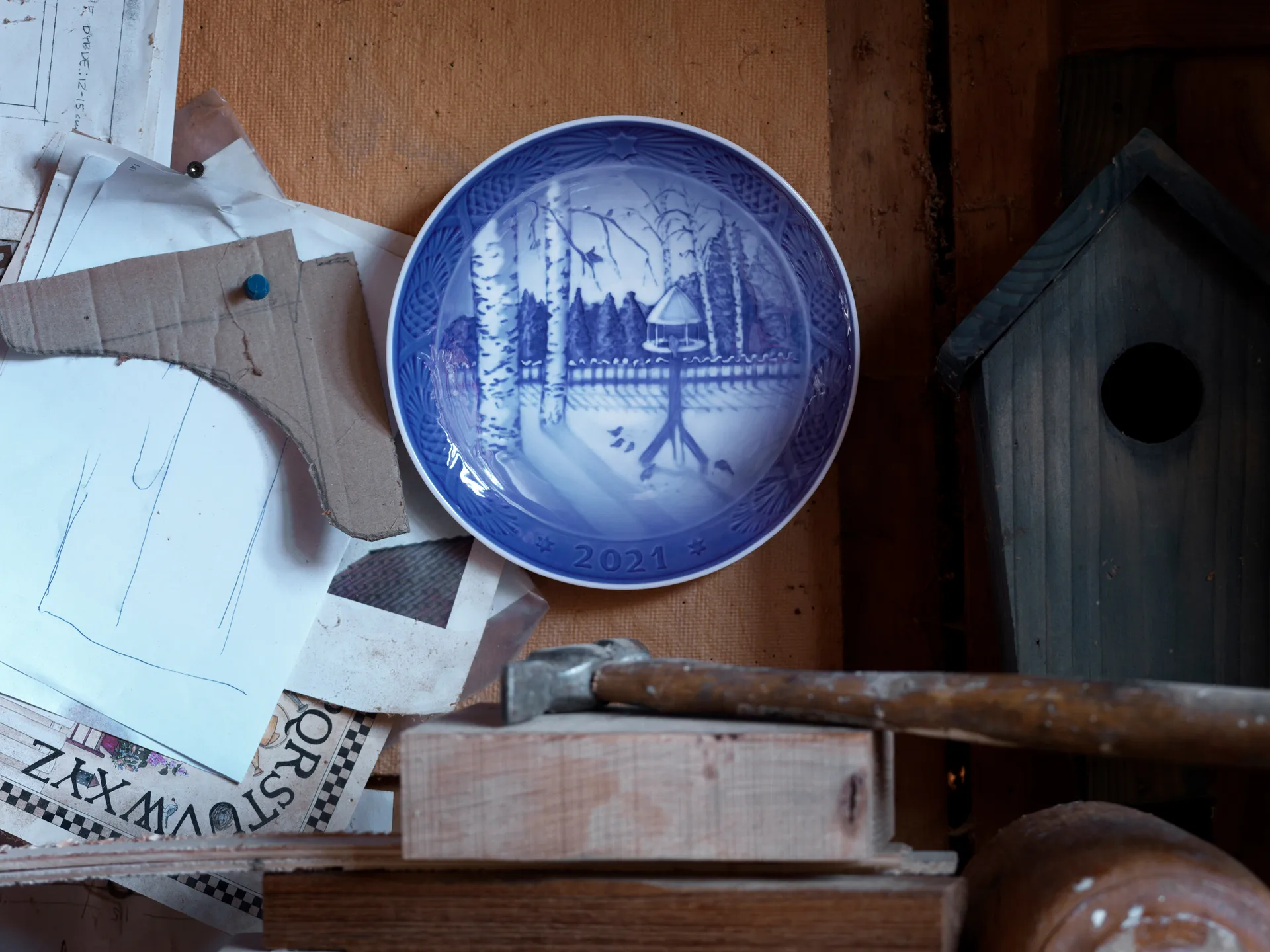 Royal Copenhagen juletallerken 2021, Blå Royal Copenhagen