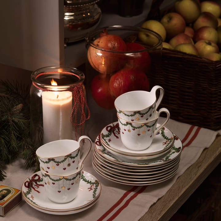 Star Fluted Christmas kopp med tefat, 24 cl-høy hank Royal Copenhagen