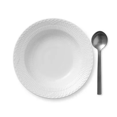 White Fluted Half Lace dyp tallerken, Ø 22 Royal Copenhagen