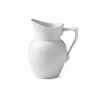 White Fluted Half Lace melkemugge, 17 cl Royal Copenhagen