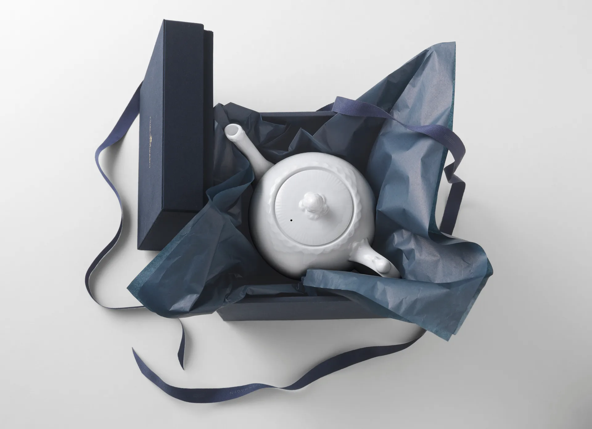 White Fluted Half Lace tekanne, 1 liter Royal Copenhagen