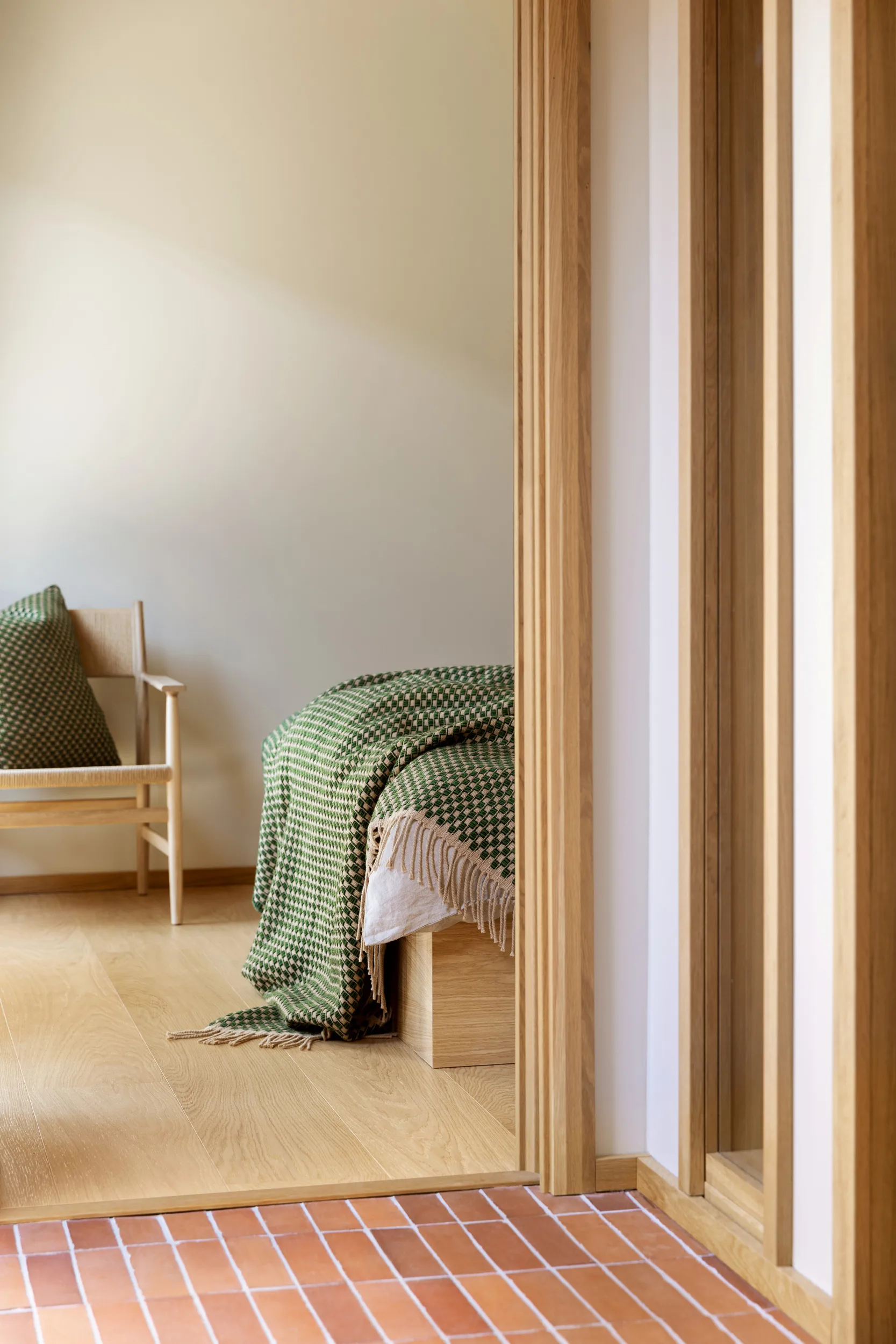 Isak pledd 150x210 cm, Meadow Røros Tweed