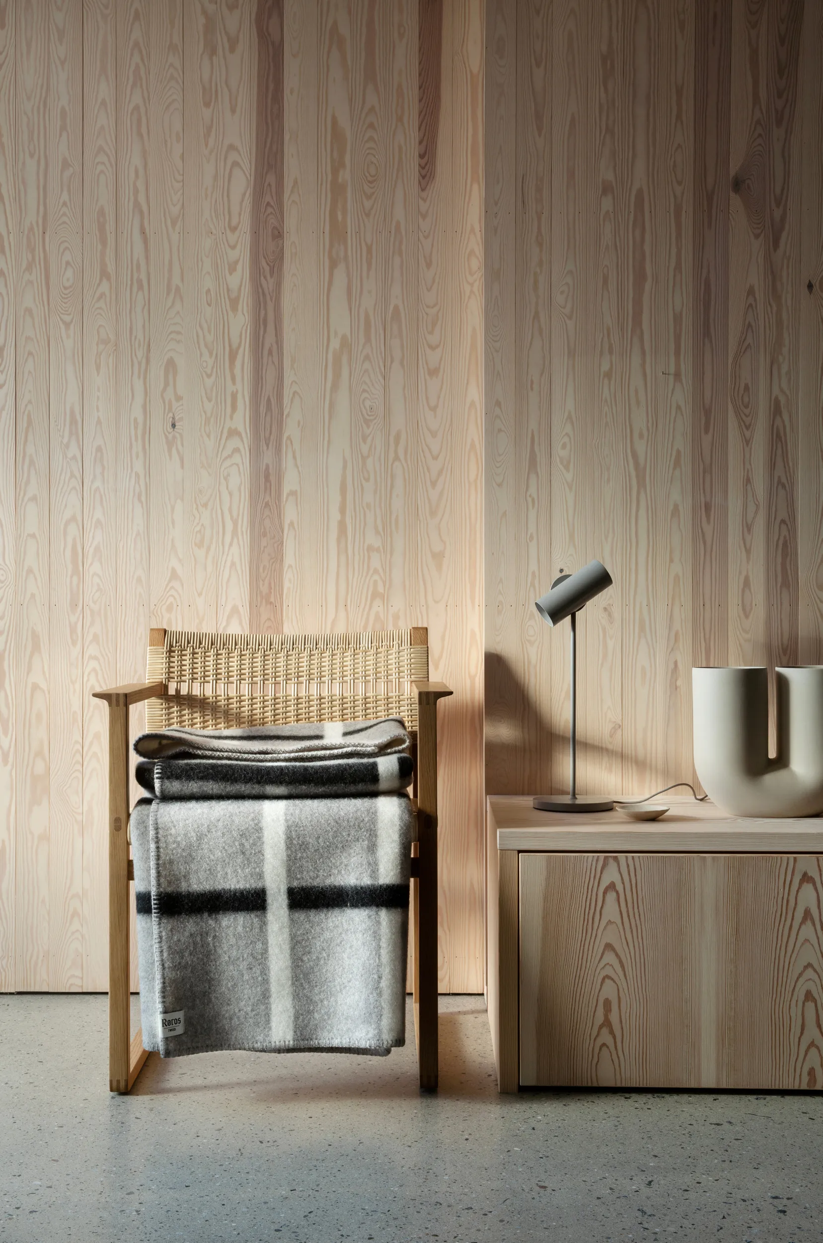 Knut teppe 135x200 cm, Dove Grey Røros Tweed