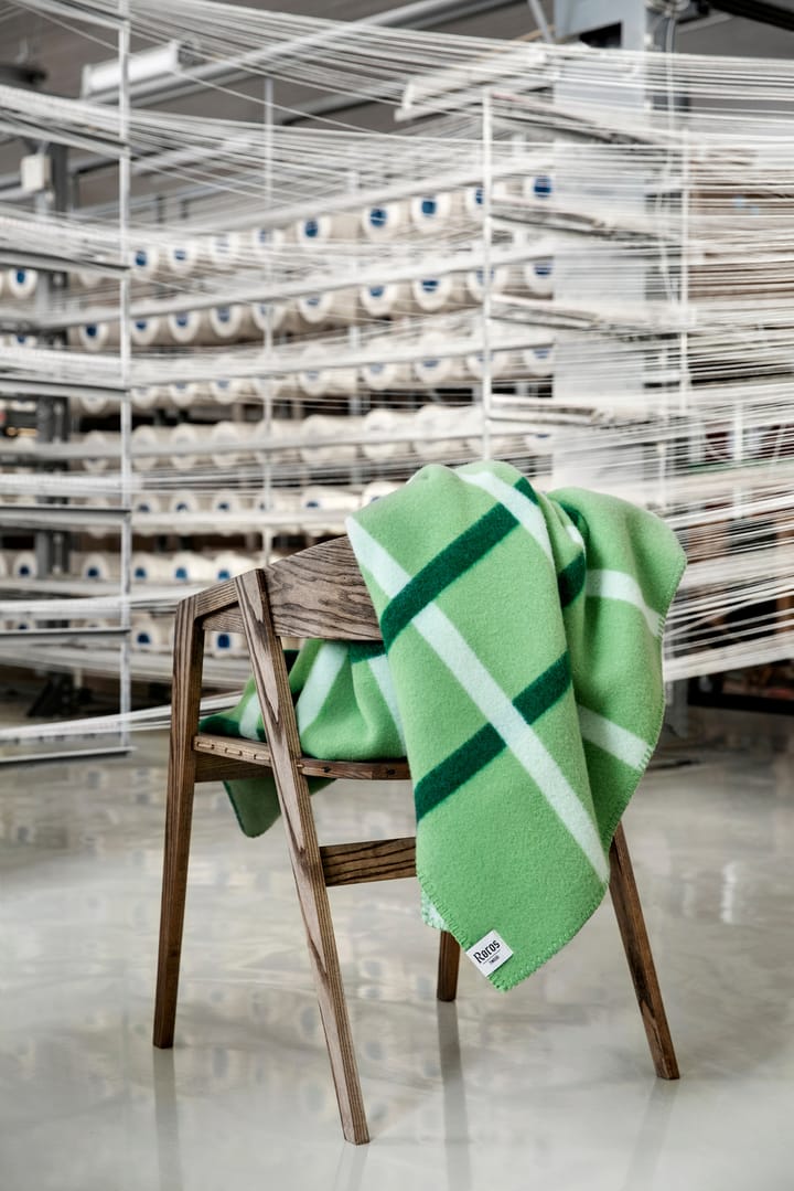 Knut teppe 135x200 cm, Field Green Røros Tweed