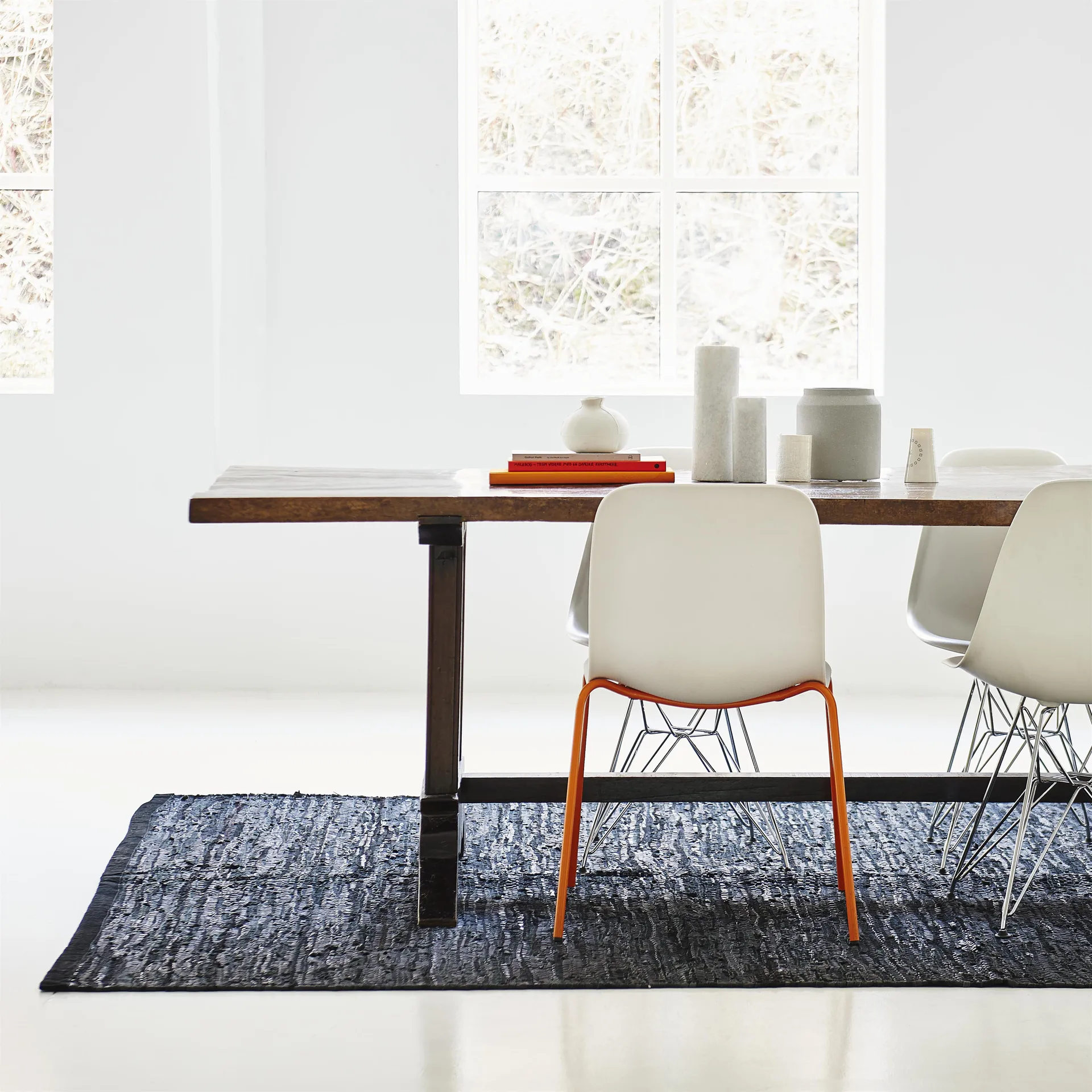 Leather gulvteppe 65x135 cm, black (svart) Rug Solid