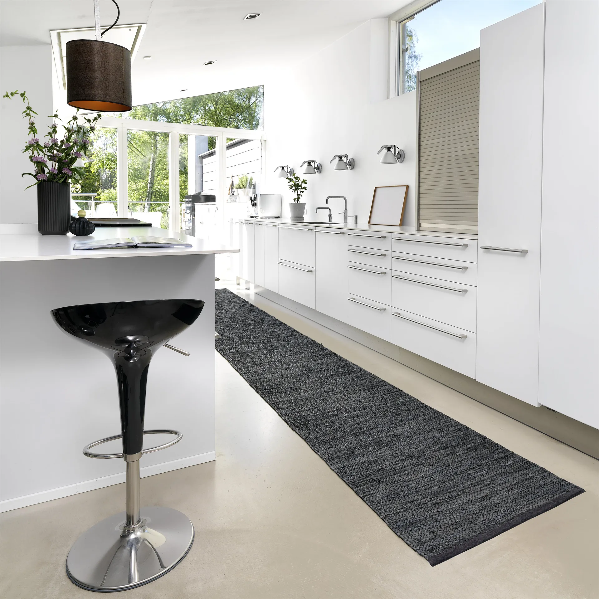 Leather gulvteppe 65x135 cm, dark grey (mørkegrå) Rug Solid