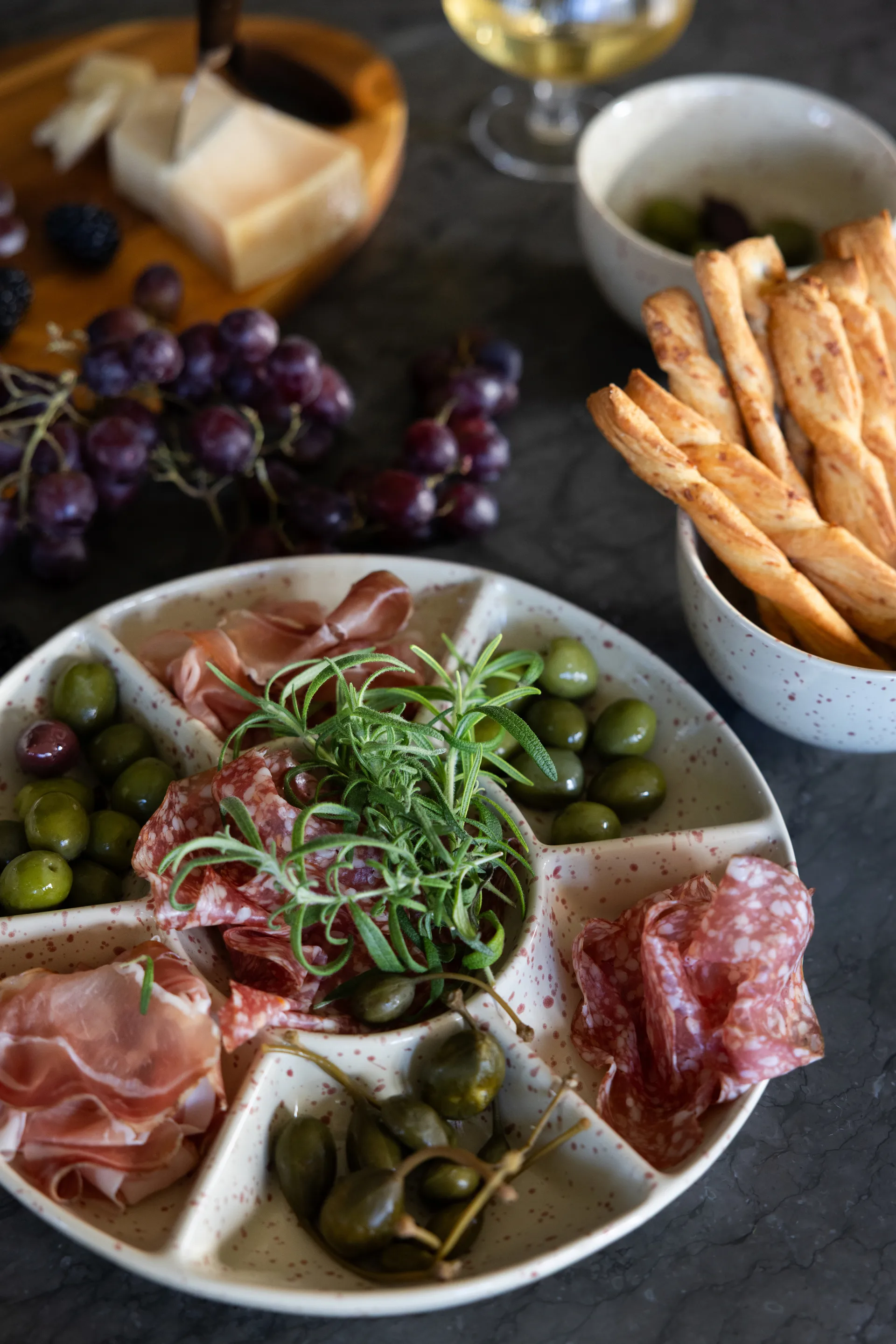 Ditte serveringsfat, Beige-burgunder Sagaform