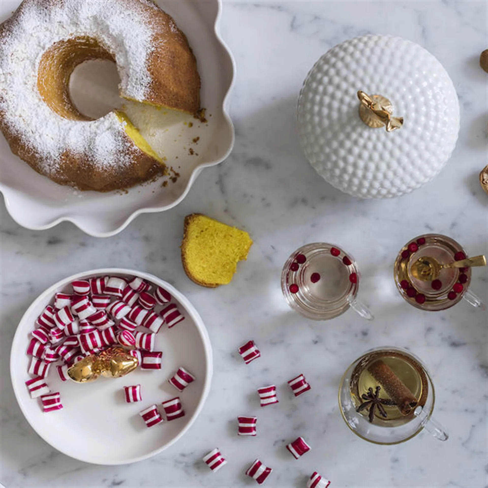 Ekorn serveringsfat, gull Sagaform