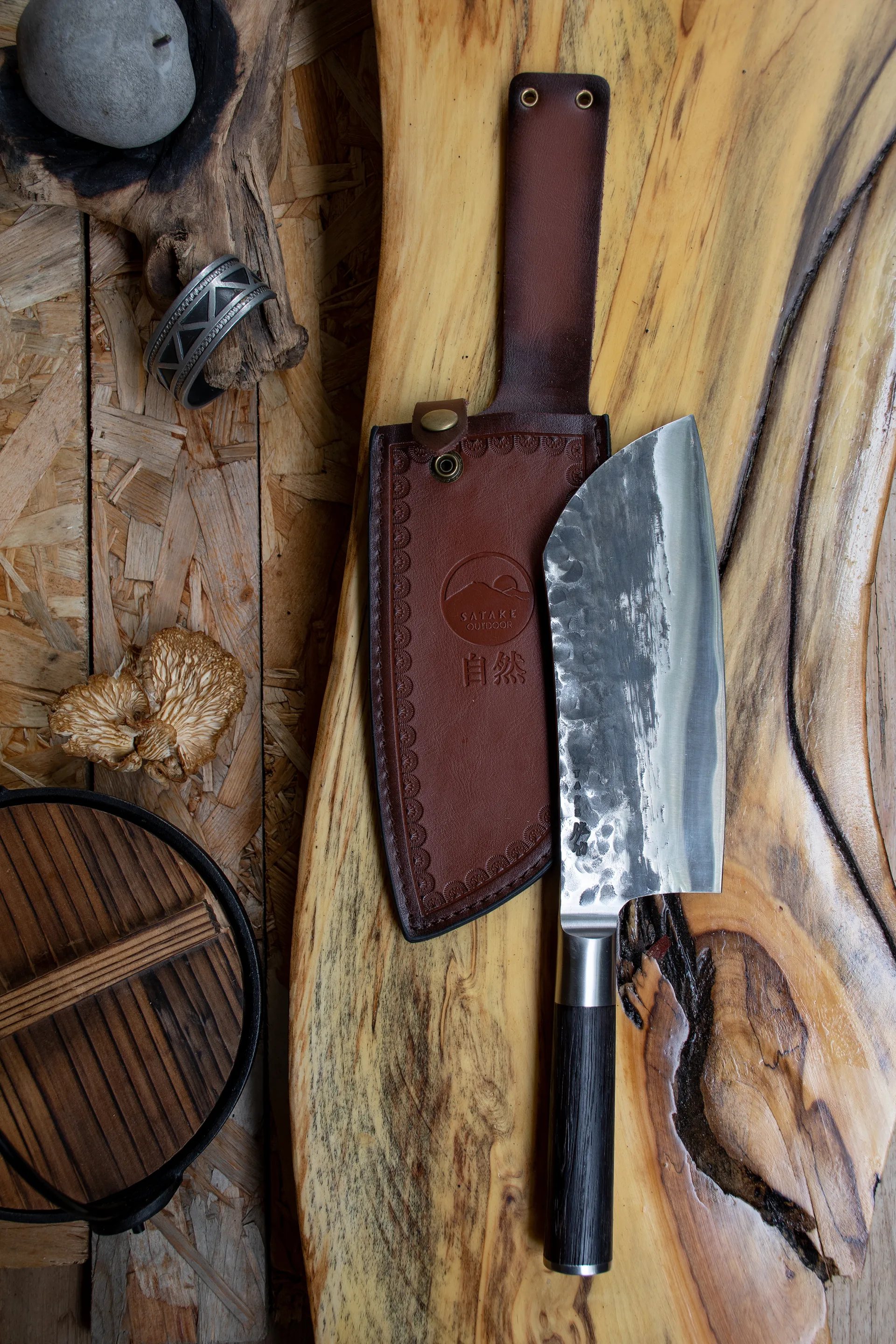 Kuro mori med saia/etui, 19,5 cm Satake