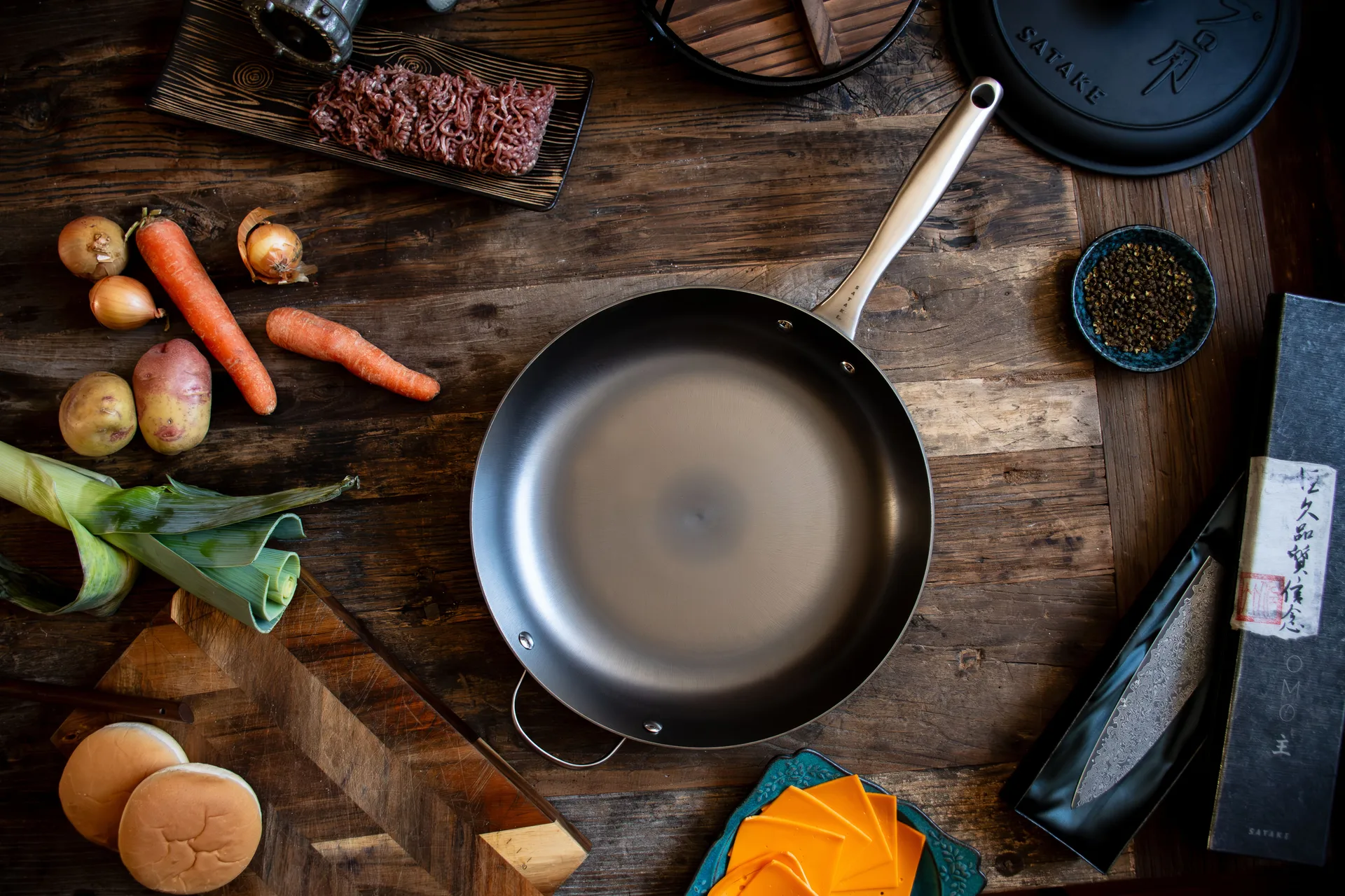 Satake stekepanne nitriding , håndtak foran, 32 cm Satake