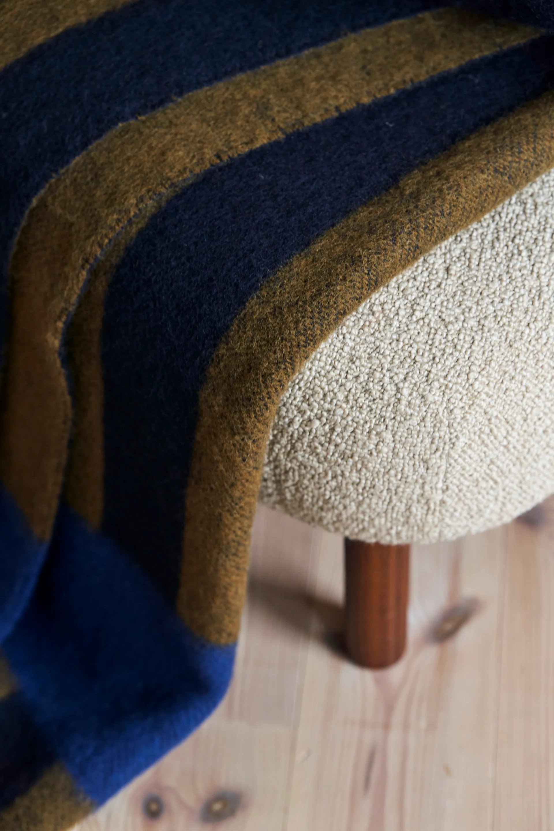 Aisles ullpledd 130x180 cm, Blå Scandi Living