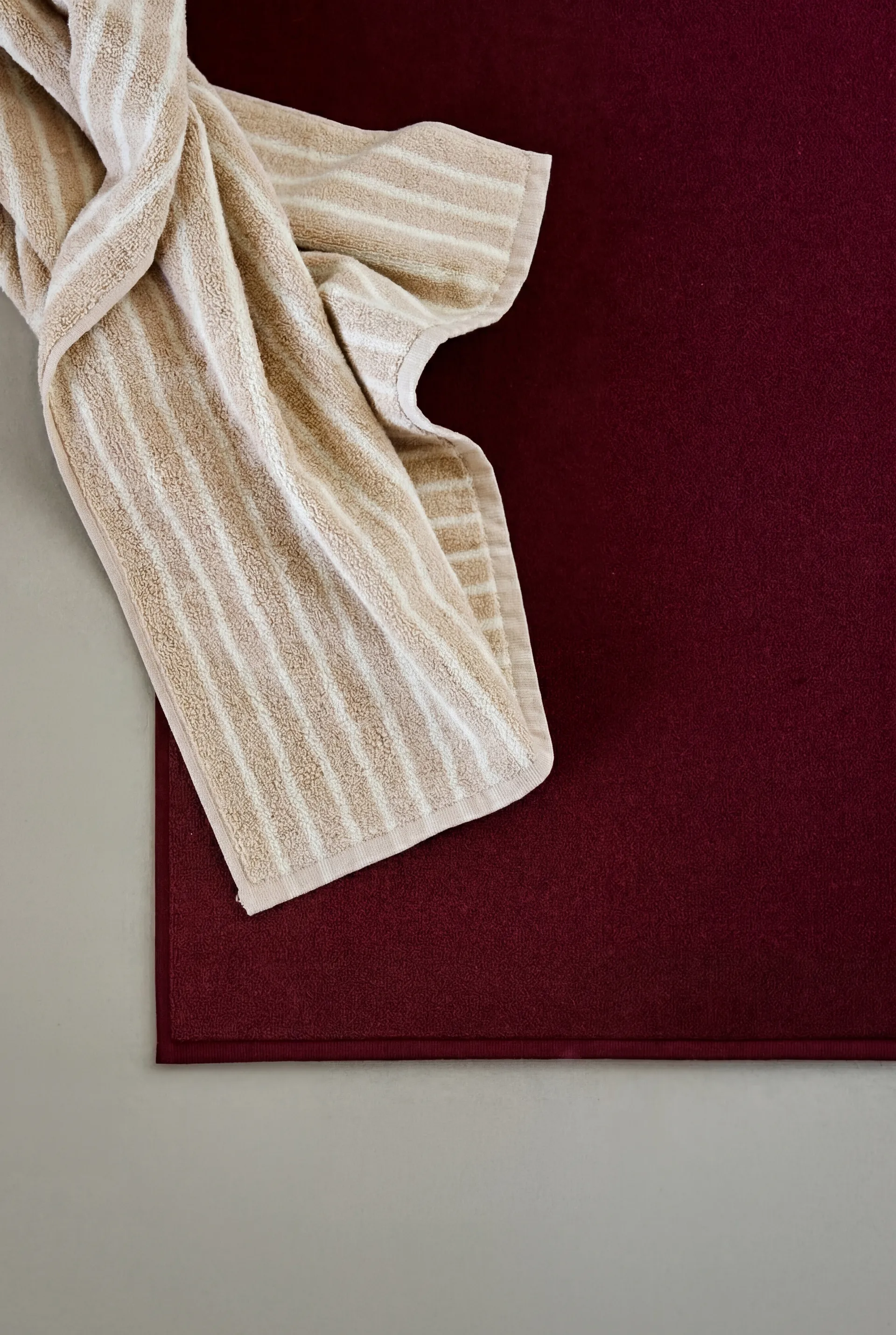 Drift baderomsmatte 50x70 cm, Rød Scandi Living