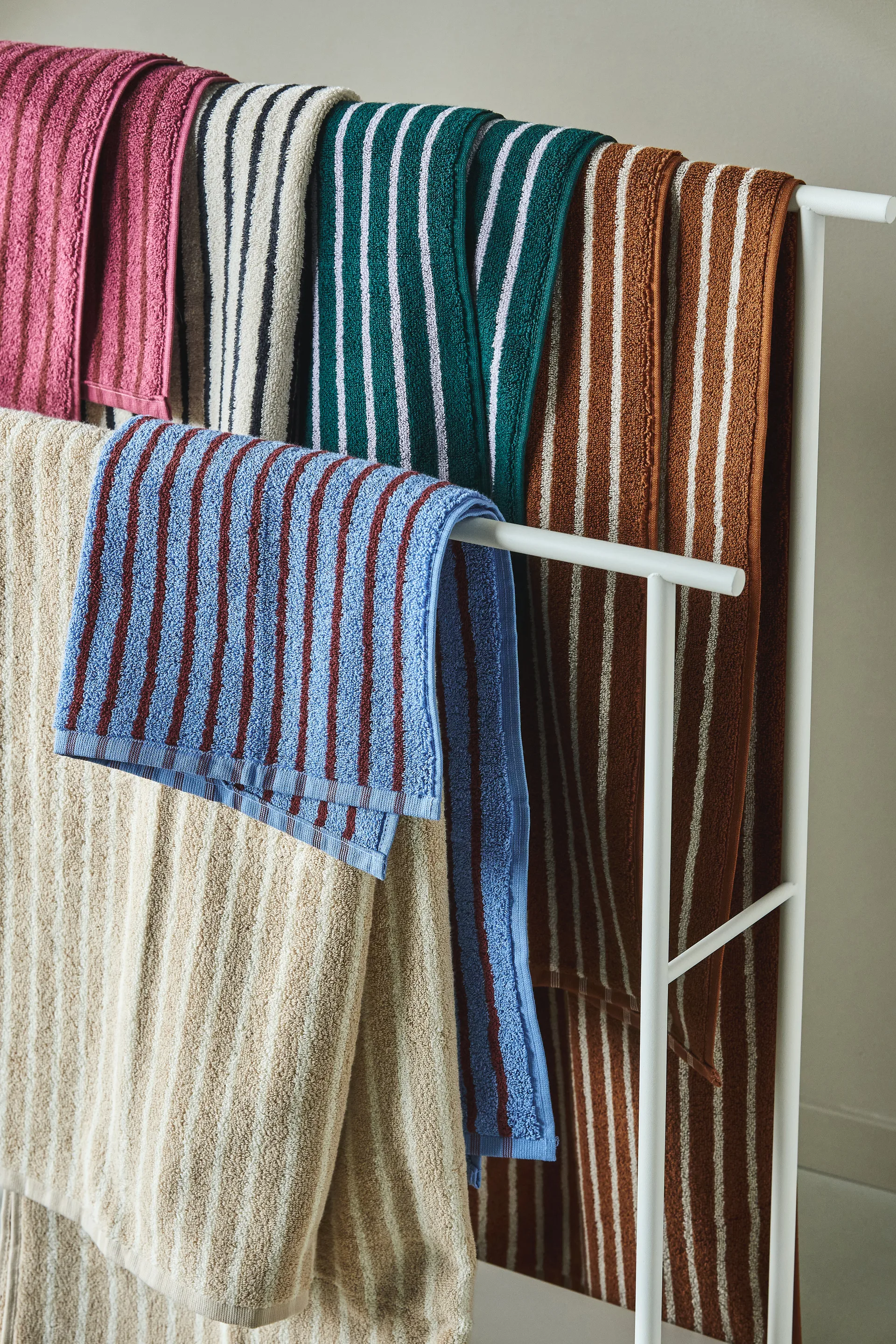 Drift håndkle 50x70 cm, Blå-rød Scandi Living