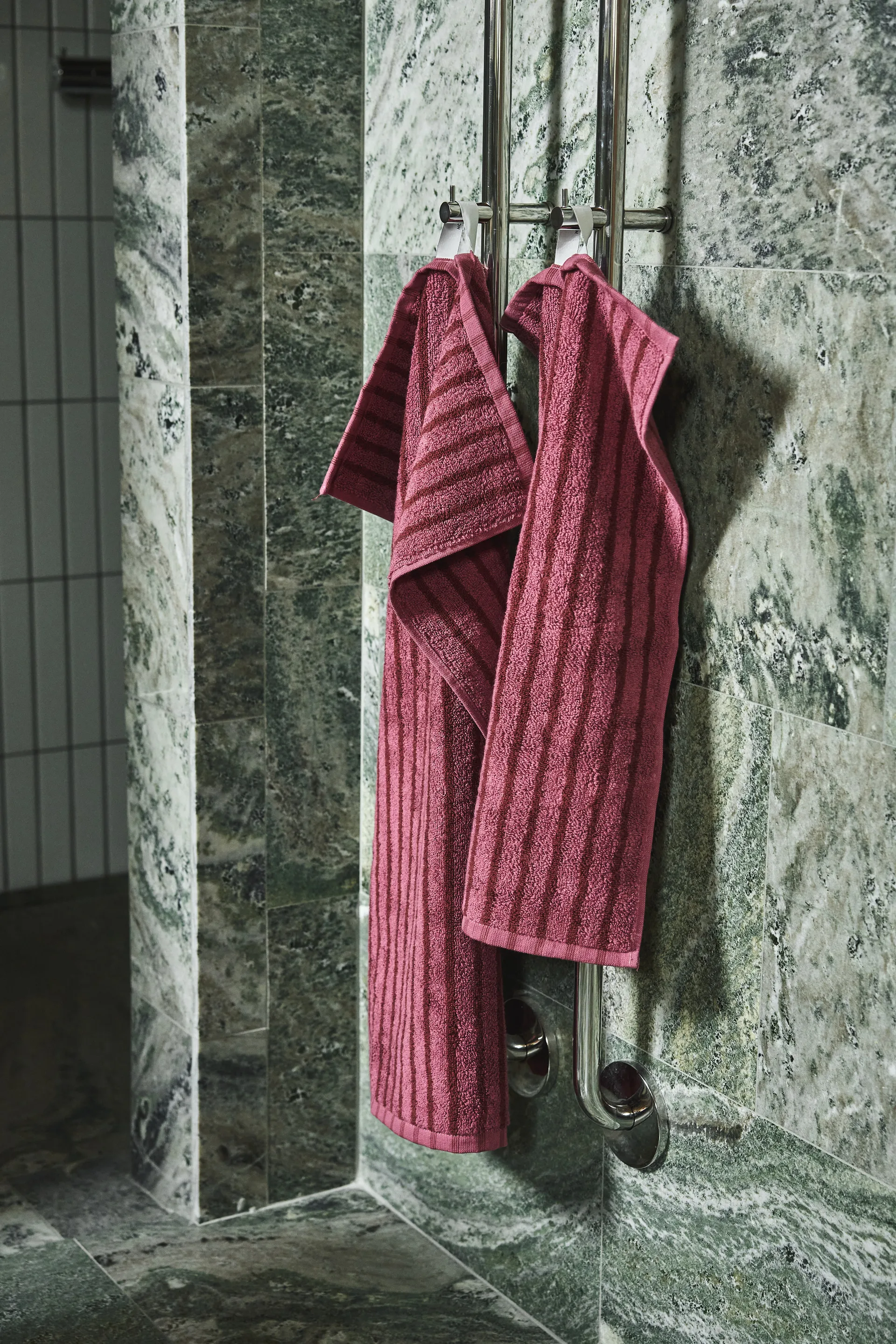 Drift håndklesett 4 deler - Rosa-rød,  Scandi Living