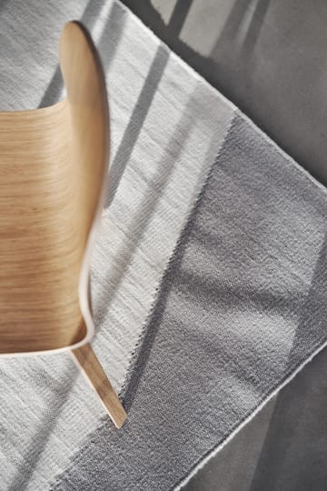Flow kelimteppe hvit-grå - 170x240 cm - Scandi Living
