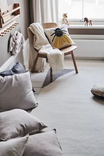 Flow ullteppe hvit-grå - 170x240 cm - Scandi Living