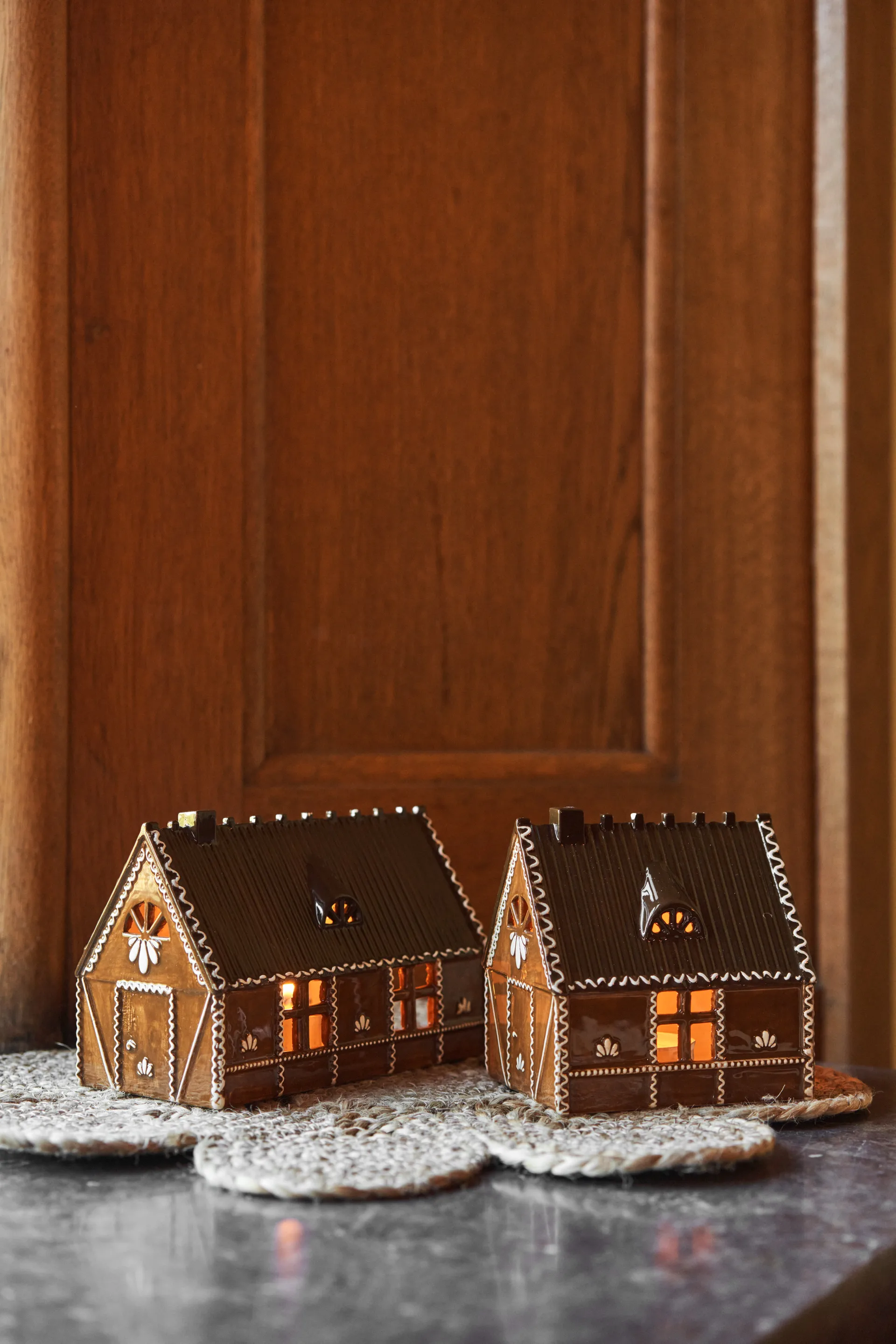 Ginger bread lysehus, 18 cm Scandi Living