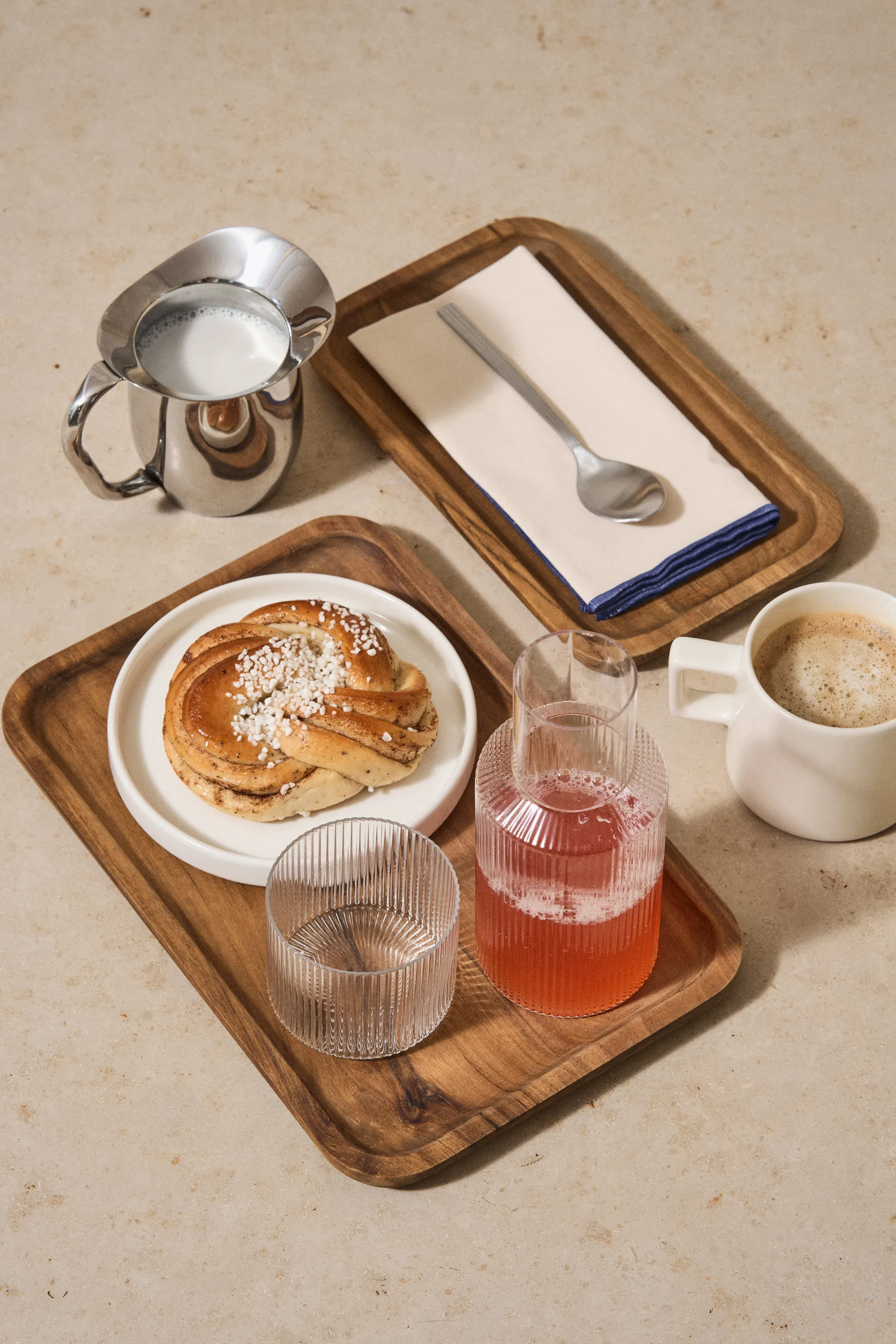 Hollow serveringsbrett, 20x30 cm Scandi Living