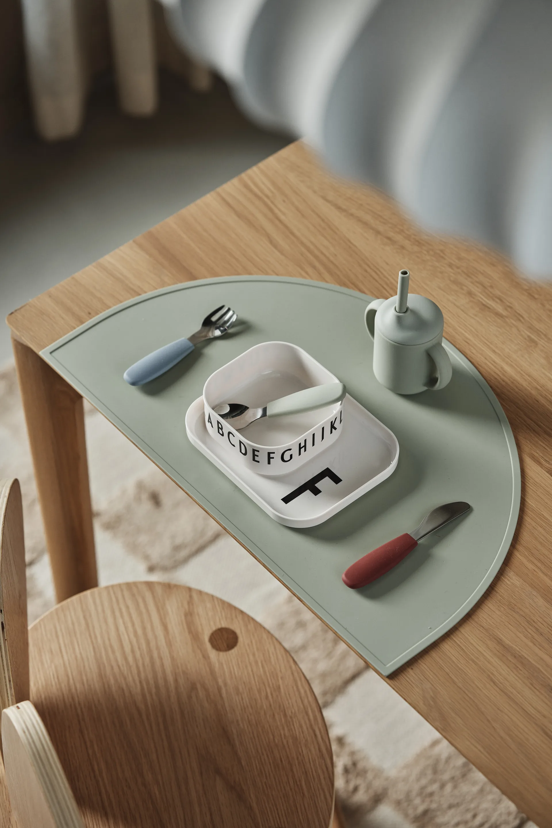 Idun kopp med sugerør silikon 120 ml, Green Scandi Living