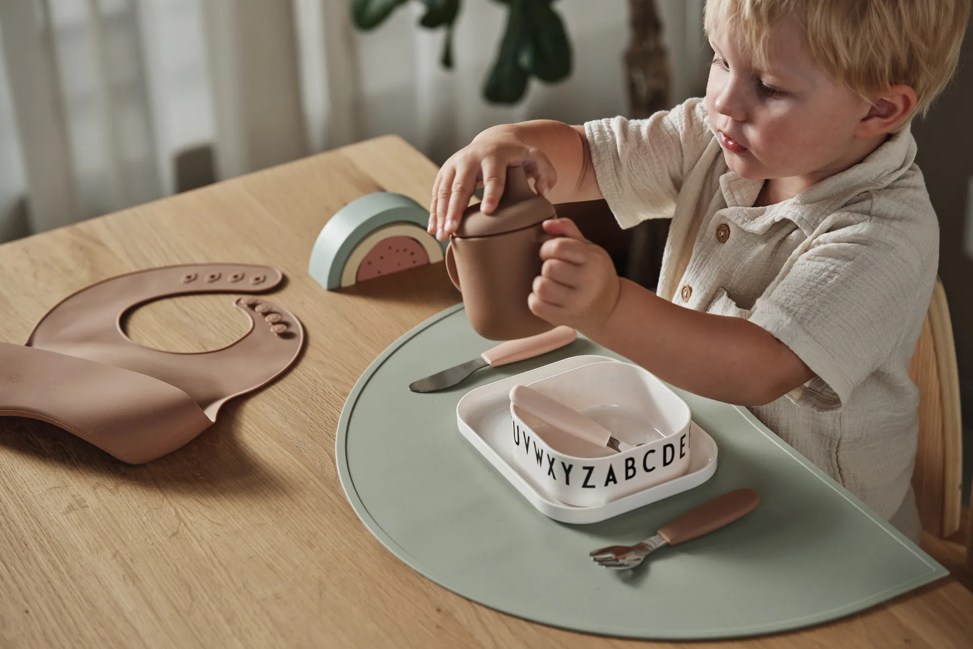 Loula bordbrikke silikon, Green Scandi Living