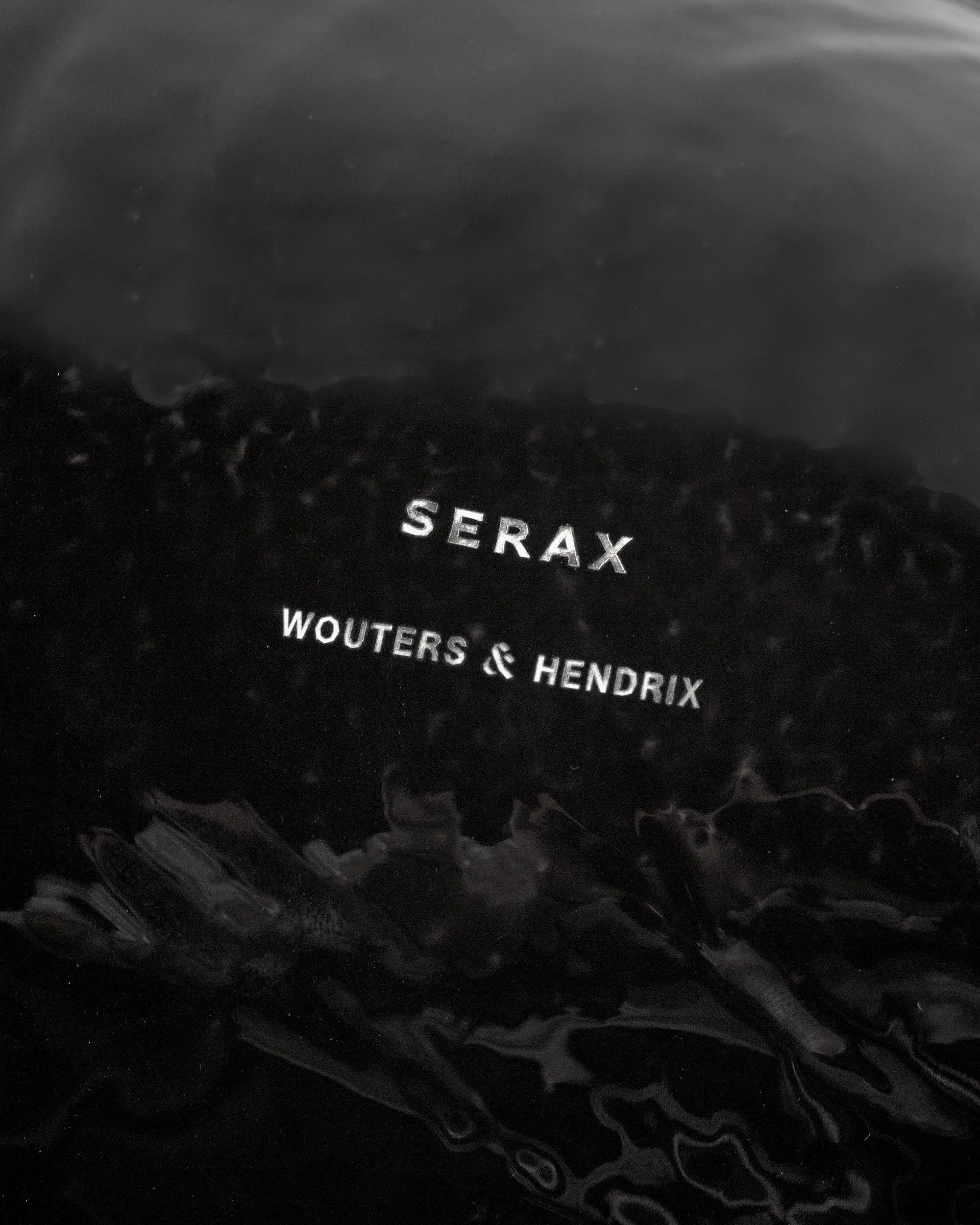 Les Objets Mouleversants Marcel bolle M 14x30,5 cm, Black Serax