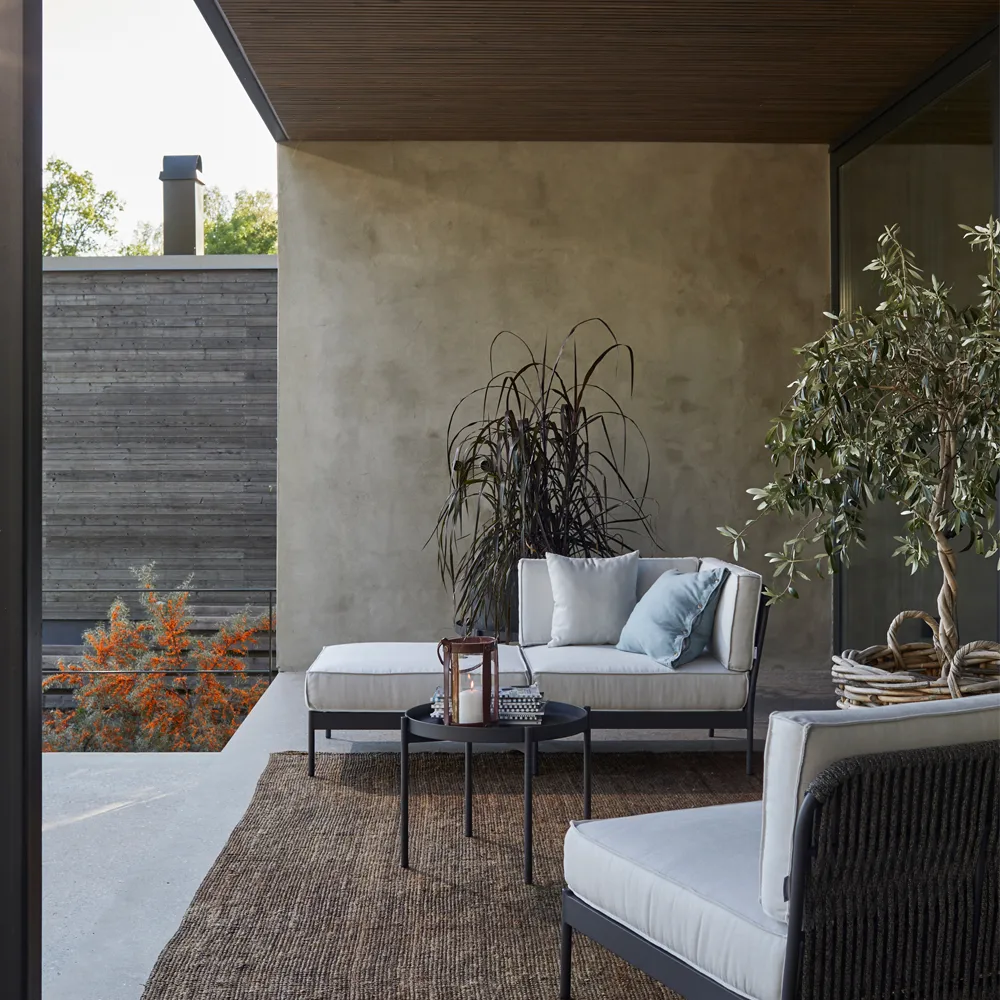 Lidö modulsofa, Sunbrella Deave silver grey, hjørnedel, mørkegrå aluminiumsramme Skargaarden