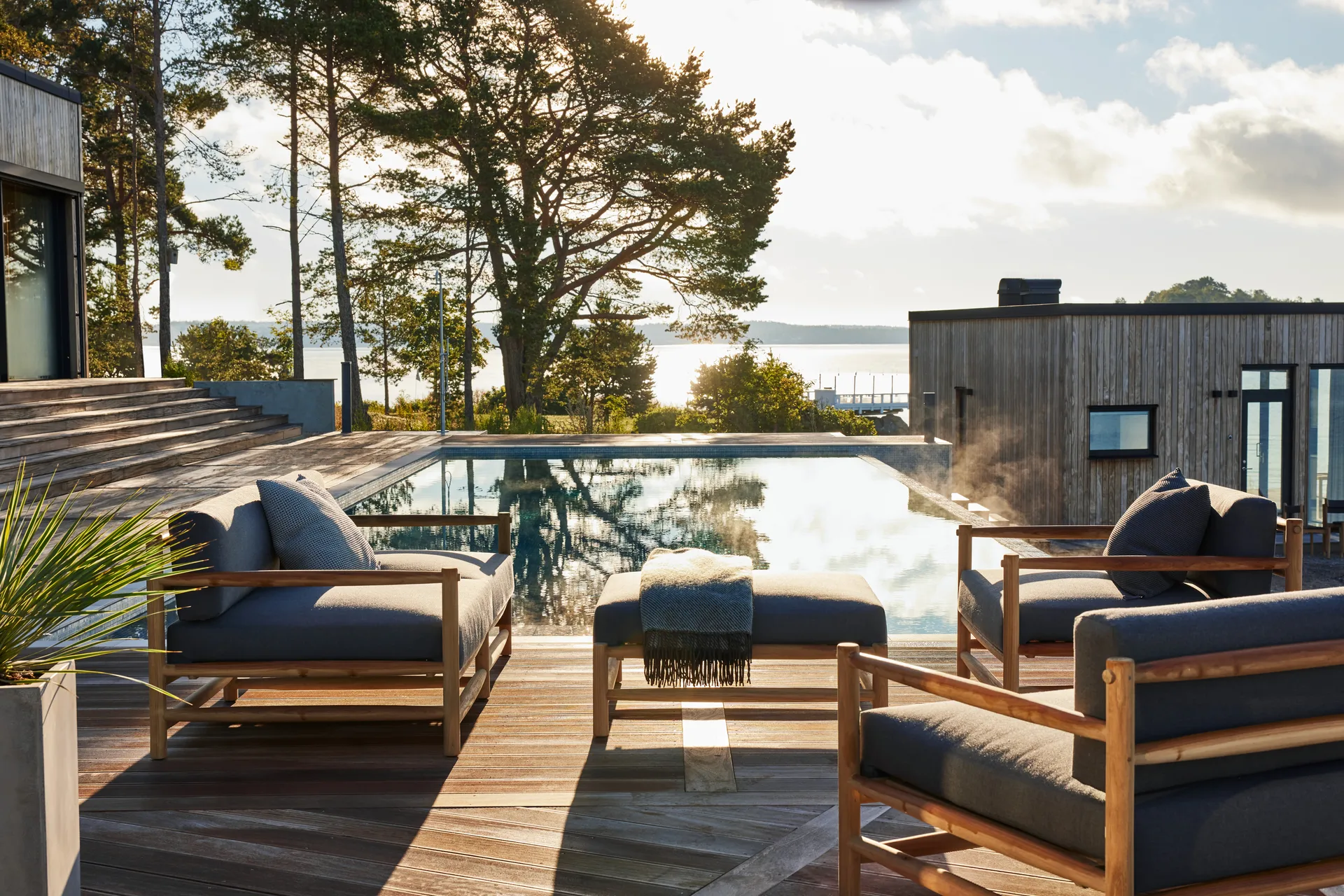 Saltholm Ottoman teak - gråbrun pute,  Skargaarden