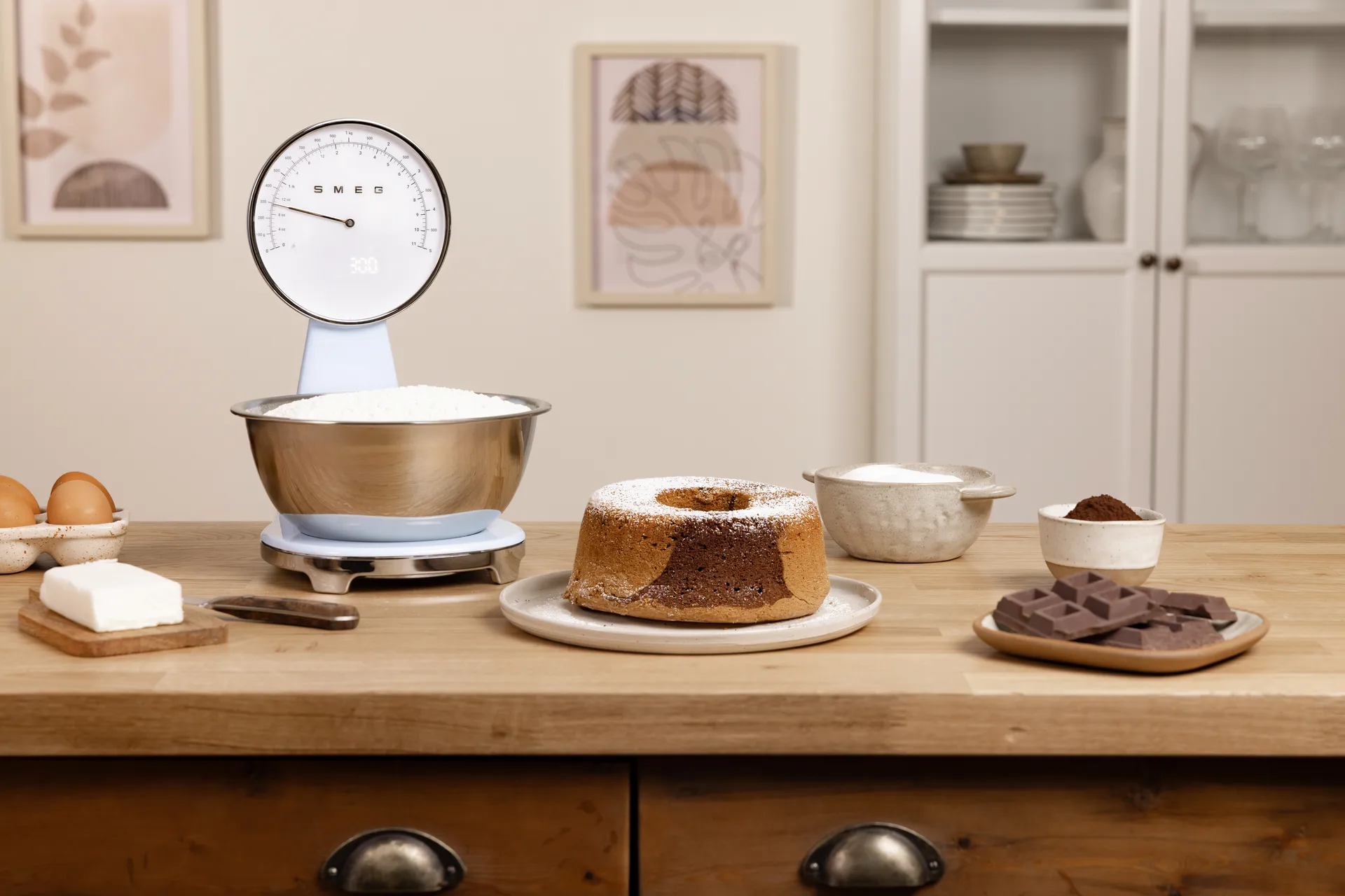 Smeg 50's Style analog kjøkkenvekt, Pastell blue Smeg