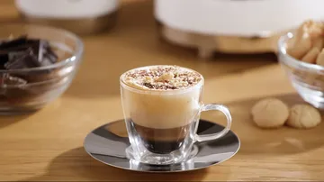 Smeg 50's Style espressomaskin med melkeskummer - Hvit - Smeg