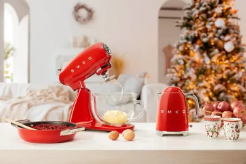 Smeg 50's Style kjøkkenmaskin 4,8 L - Rød - Smeg