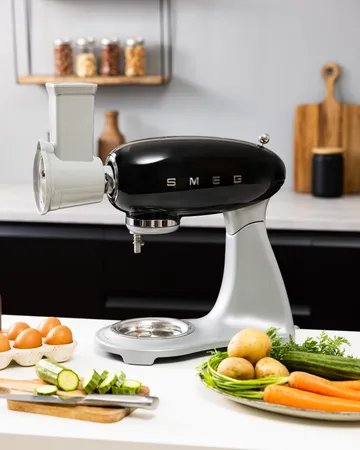 Smeg 50's Style kjøkkenmaskin 4,8 L - Svart-sølv 800 W - Smeg