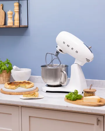 Smeg 50's style kjøkkenmaskin - Hvit, 1000 W, 4,8 l - Smeg