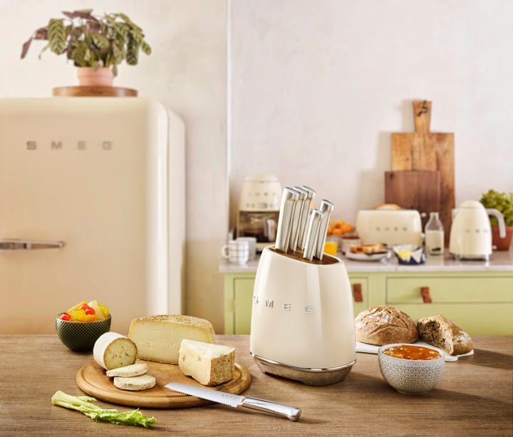 Smeg 50's Style knivsett 7 deler, Creme Smeg