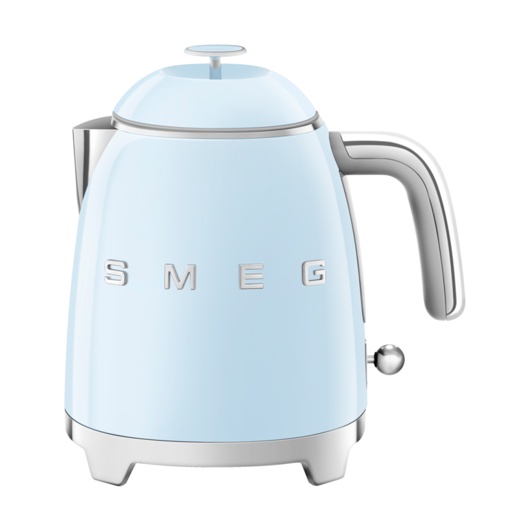 Smeg 50's Style Mini vannkoker 0,8 L Pastellblå | Skandinavisk Design | Blå