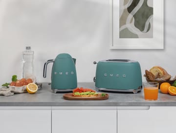 Smeg 50's Style vannkoker 1,7 L - Emerald green - Smeg