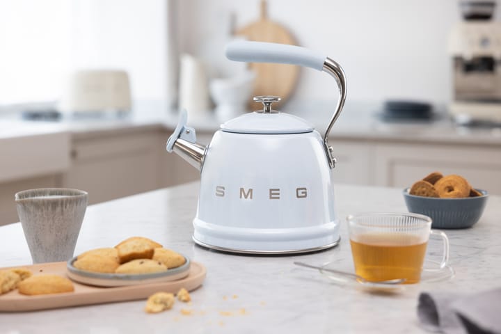 Smeg 50's Style Vannkoker med fløyte, Pastell blue Smeg