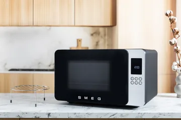 Smeg mikrobølgeovn - Svart - Smeg