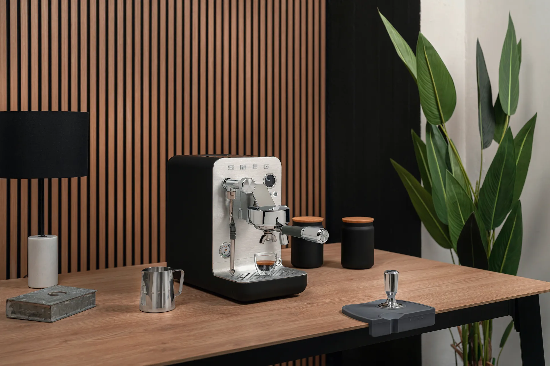 Smeg minipro espressomaskin, Black Smeg