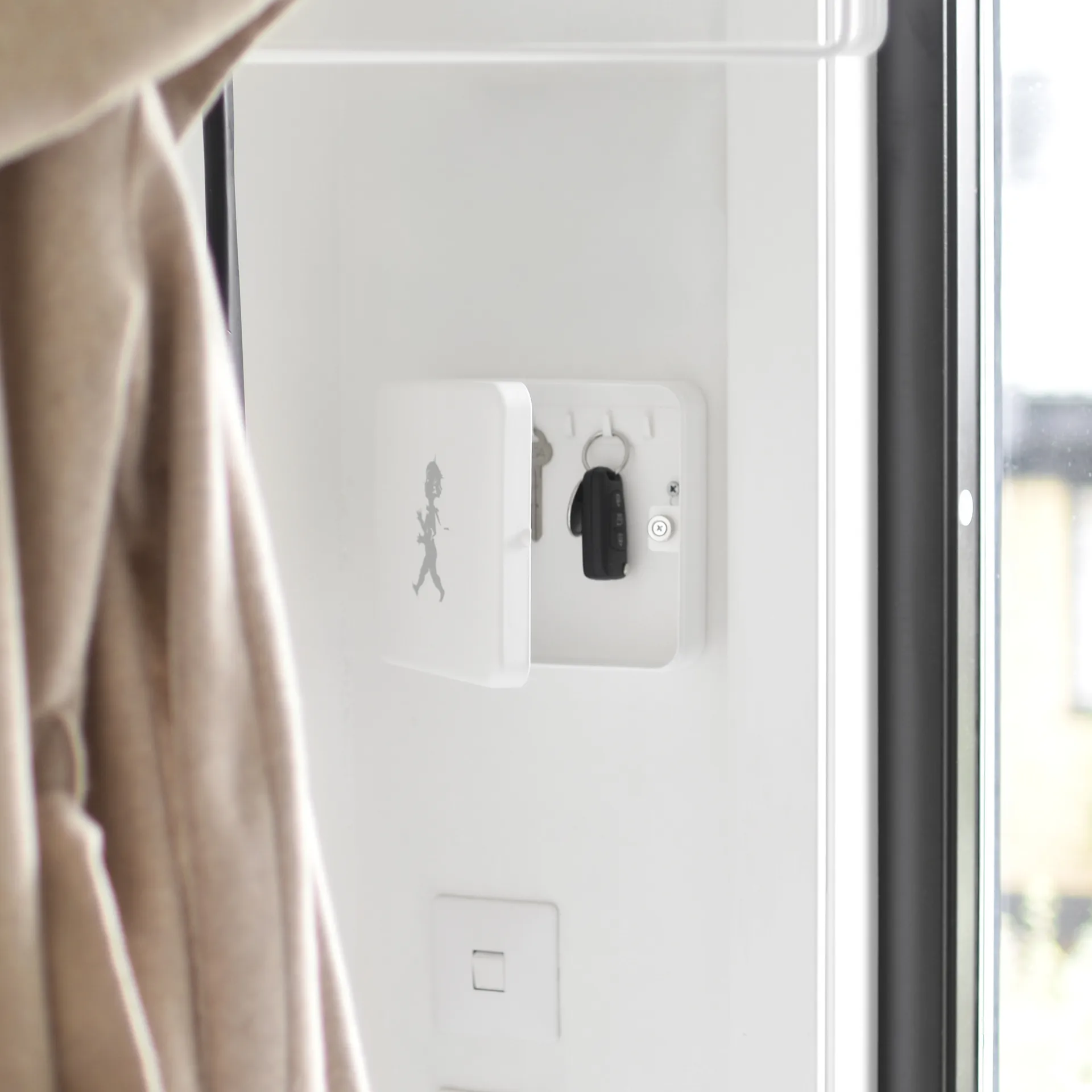 Solstickan nøkkelskap 16 x 17 cm, Hvit Solstickan Design