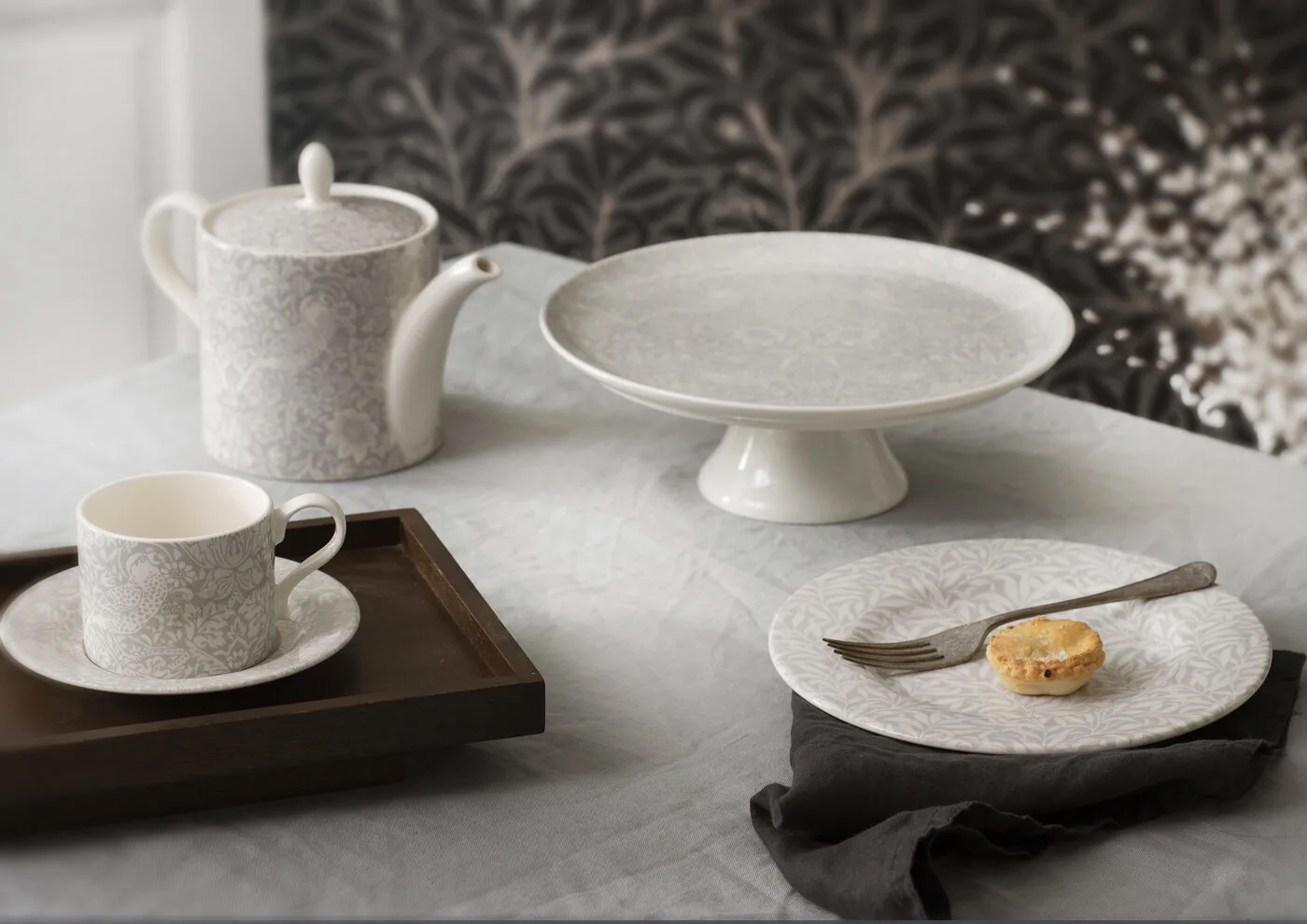 Strawberry Thief tekanne 1,1 liter, Grey Spode